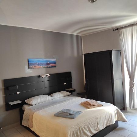 Cinecasa Di Andrea E Cristina Apartment ตูริน ภายนอก รูปภาพ