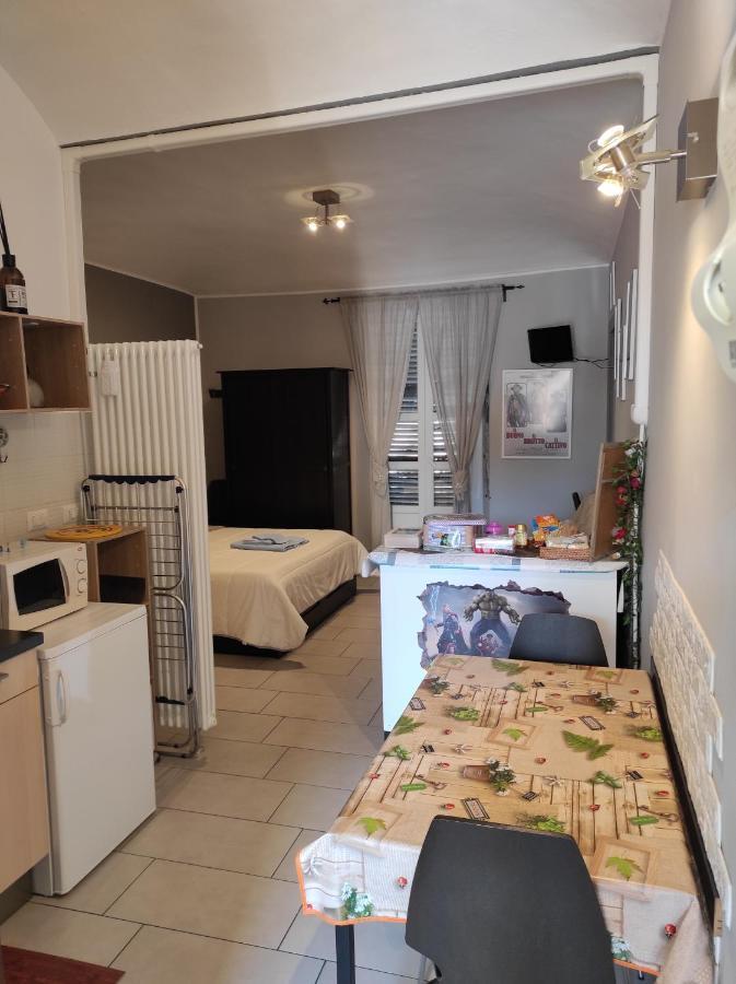 Cinecasa Di Andrea E Cristina Apartment ตูริน ภายนอก รูปภาพ