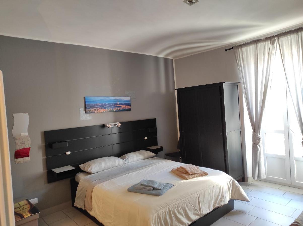Cinecasa Di Andrea E Cristina Apartment ตูริน ภายนอก รูปภาพ